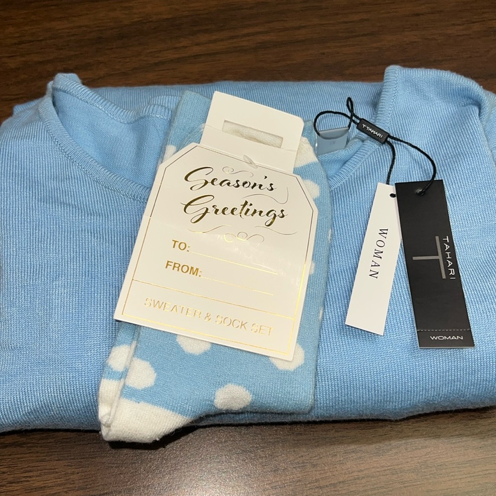 T Tahari Woman Light Blue Sweater & Sock Set, Size 1X, Ultra Soft, Gift Bundle